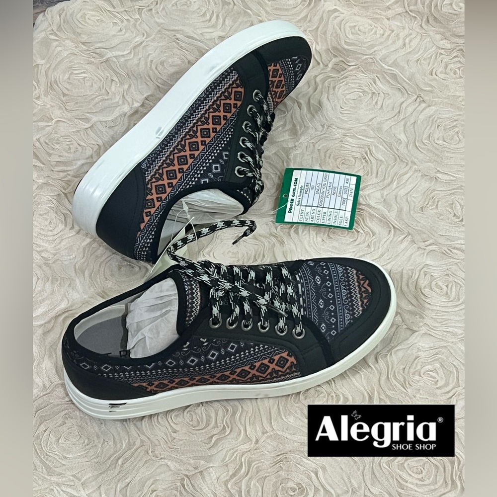 Alegria Sneaq Boho southwestern Comfort sneaker EU 36 us 6/6.5